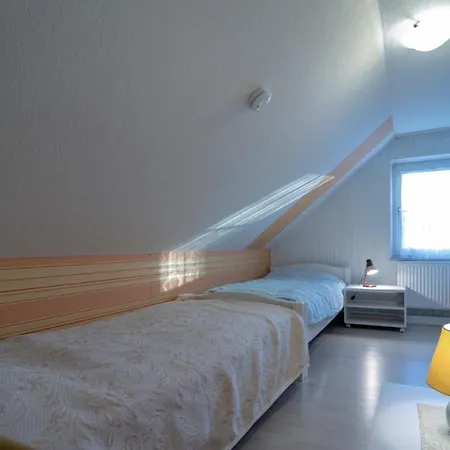 펜션 Haus Katja 도누메시어